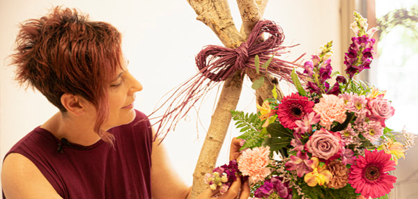 Cursos de formación florista Celine Boroli. Cómo hacer un Tipi Floral para bodas Bohem