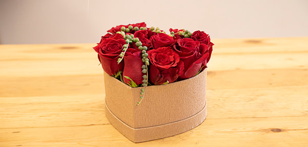 Caja corazón de rosas